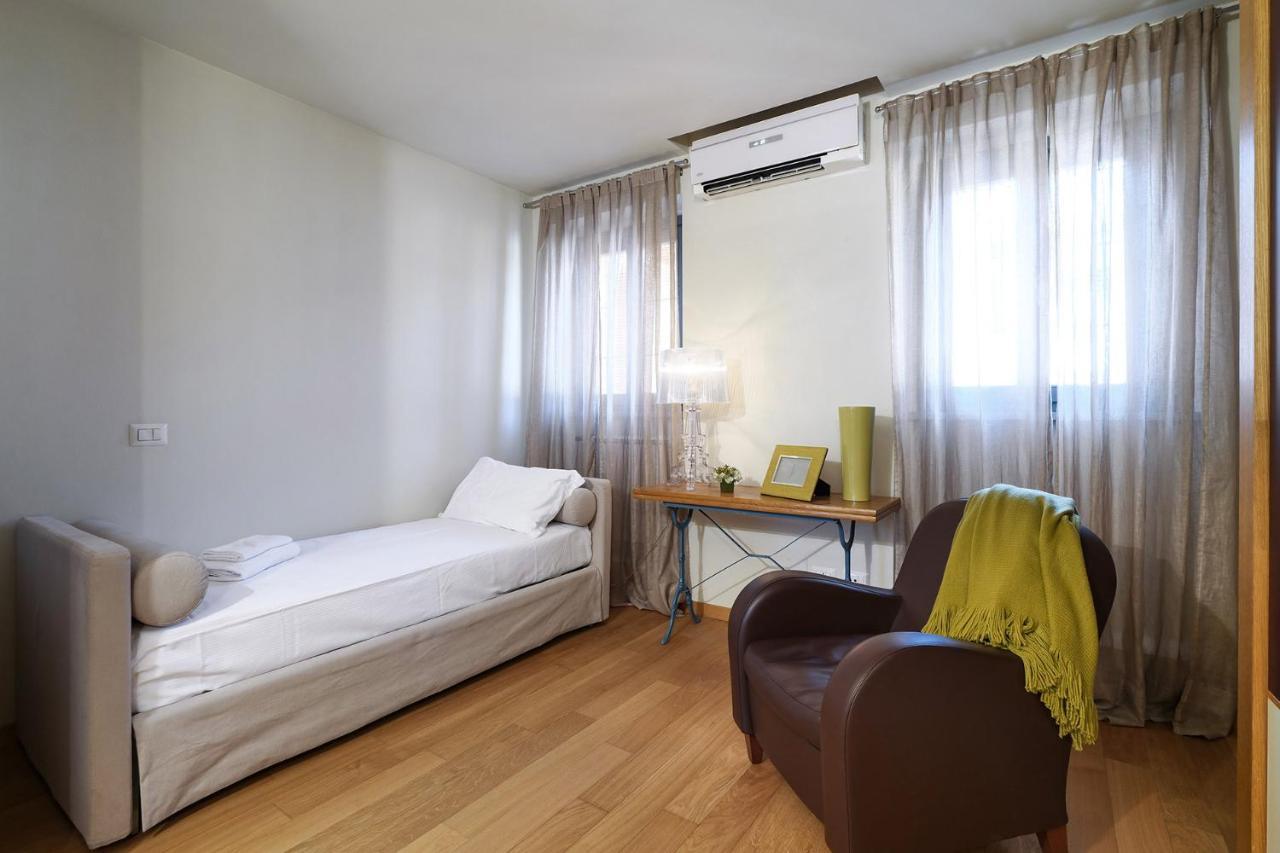 Contempora Apartments - Fiori Chiari 26 ミラノ エクステリア 写真